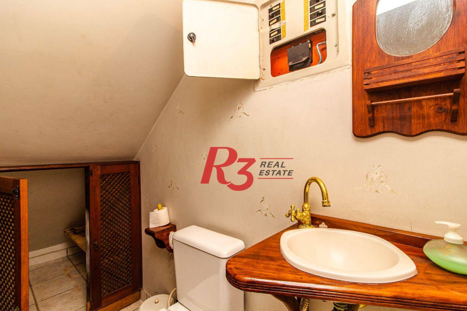 Casa à venda e aluguel com 3 quartos, 158m² - Foto 8