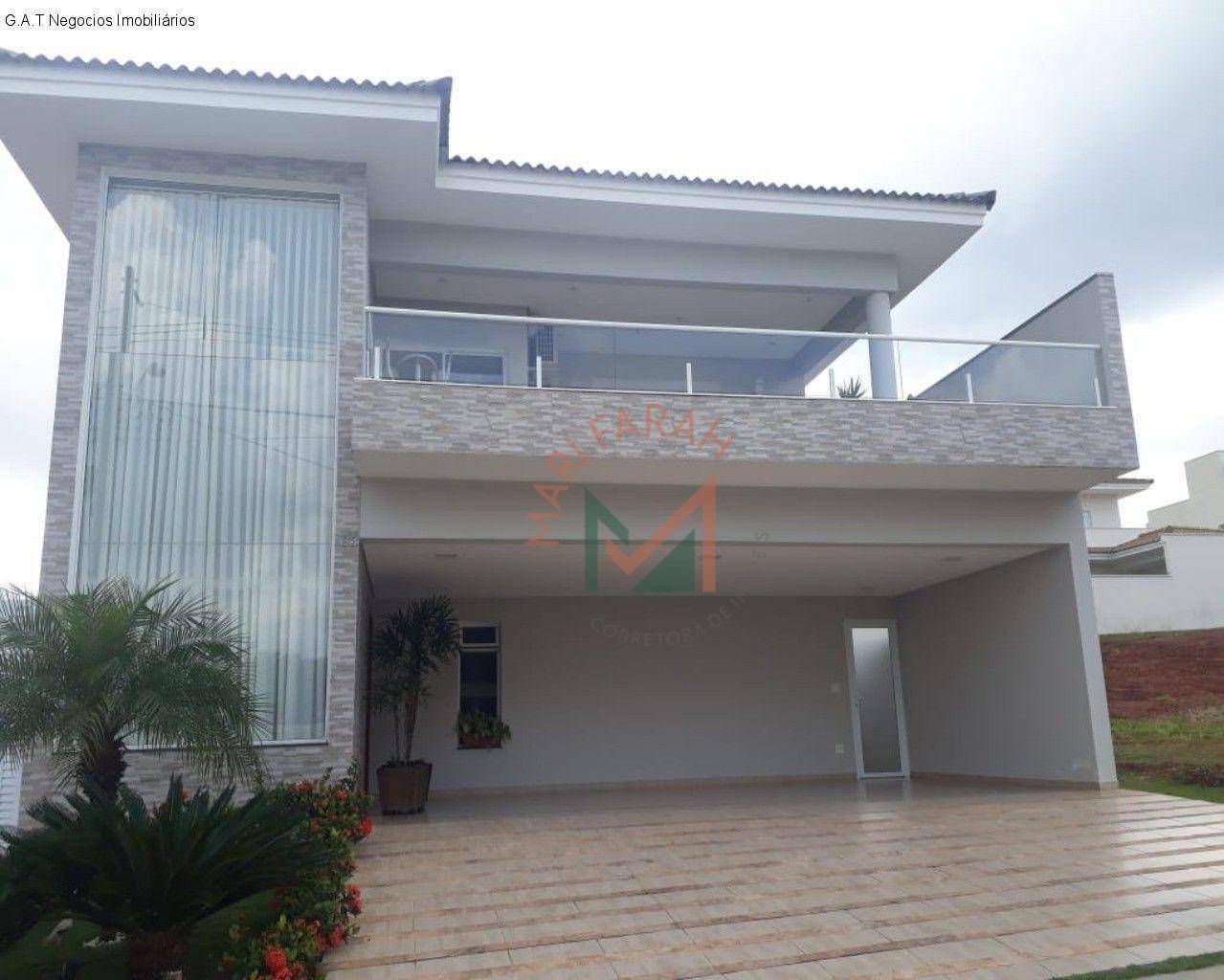 Casa de Condomínio à venda com 3 quartos, 318m² - Foto 1