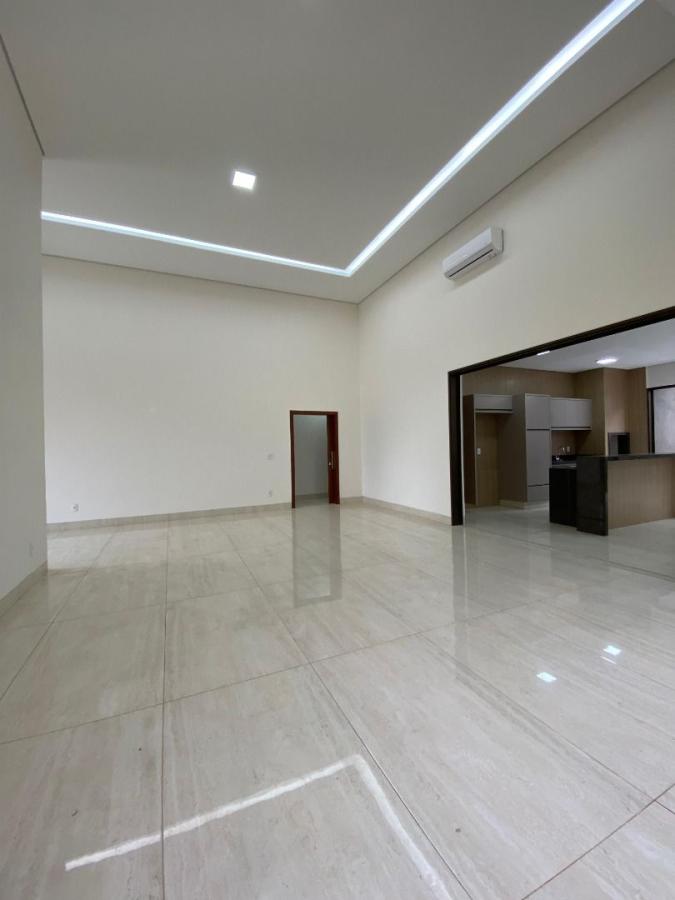 Casa à venda com 3 quartos, 257m² - Foto 11
