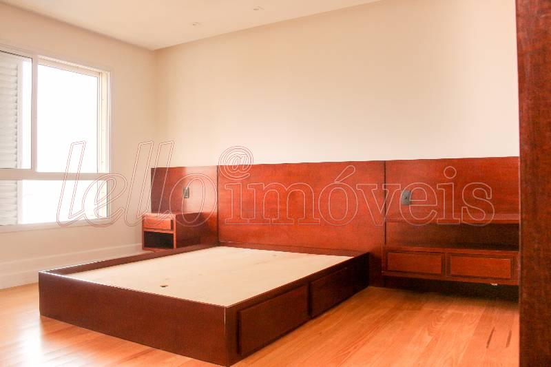 Apartamento para alugar com 2 quartos, 198m² - Foto 1