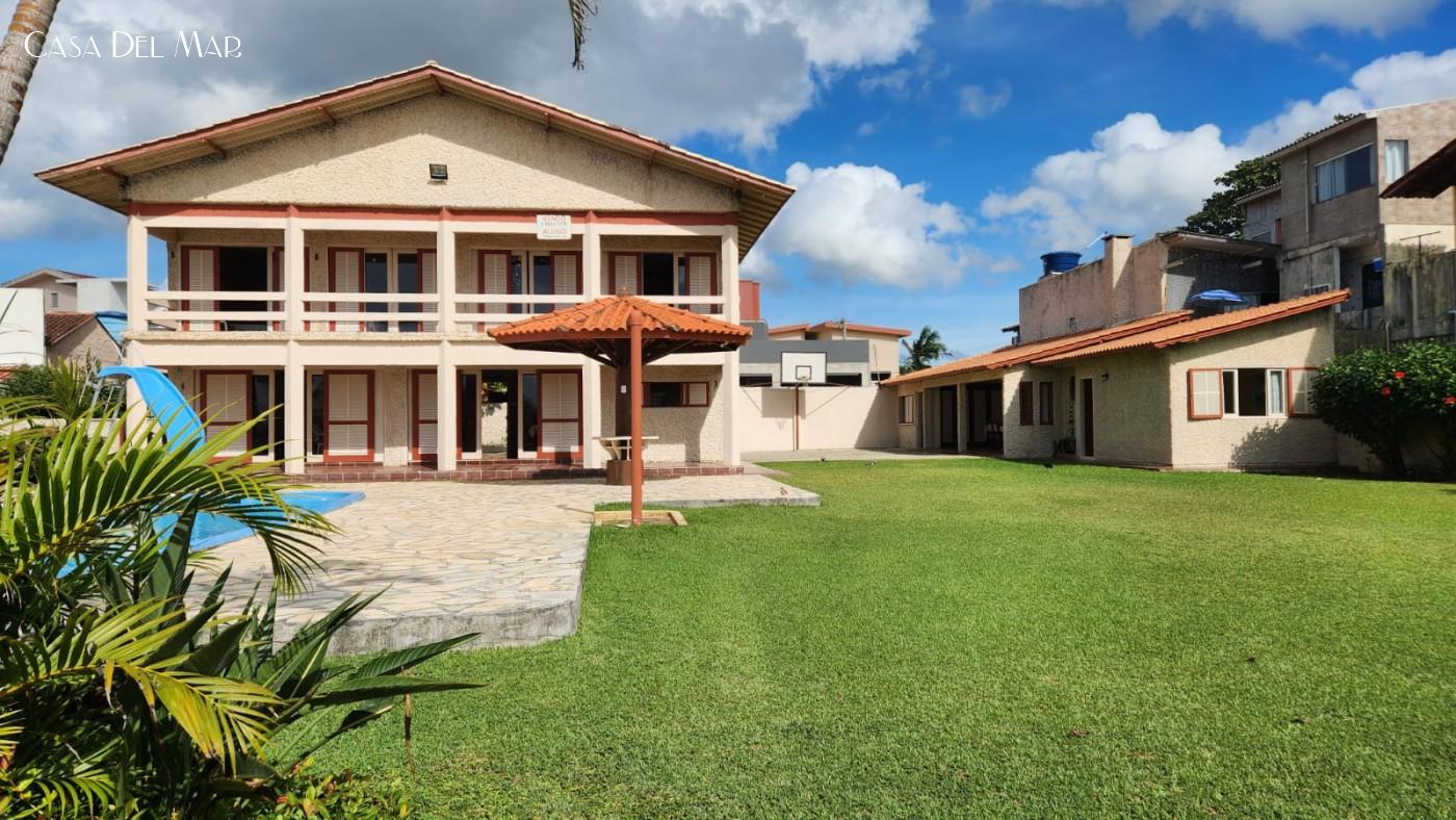 Casa à venda com 7 quartos, 340m² - Foto 2