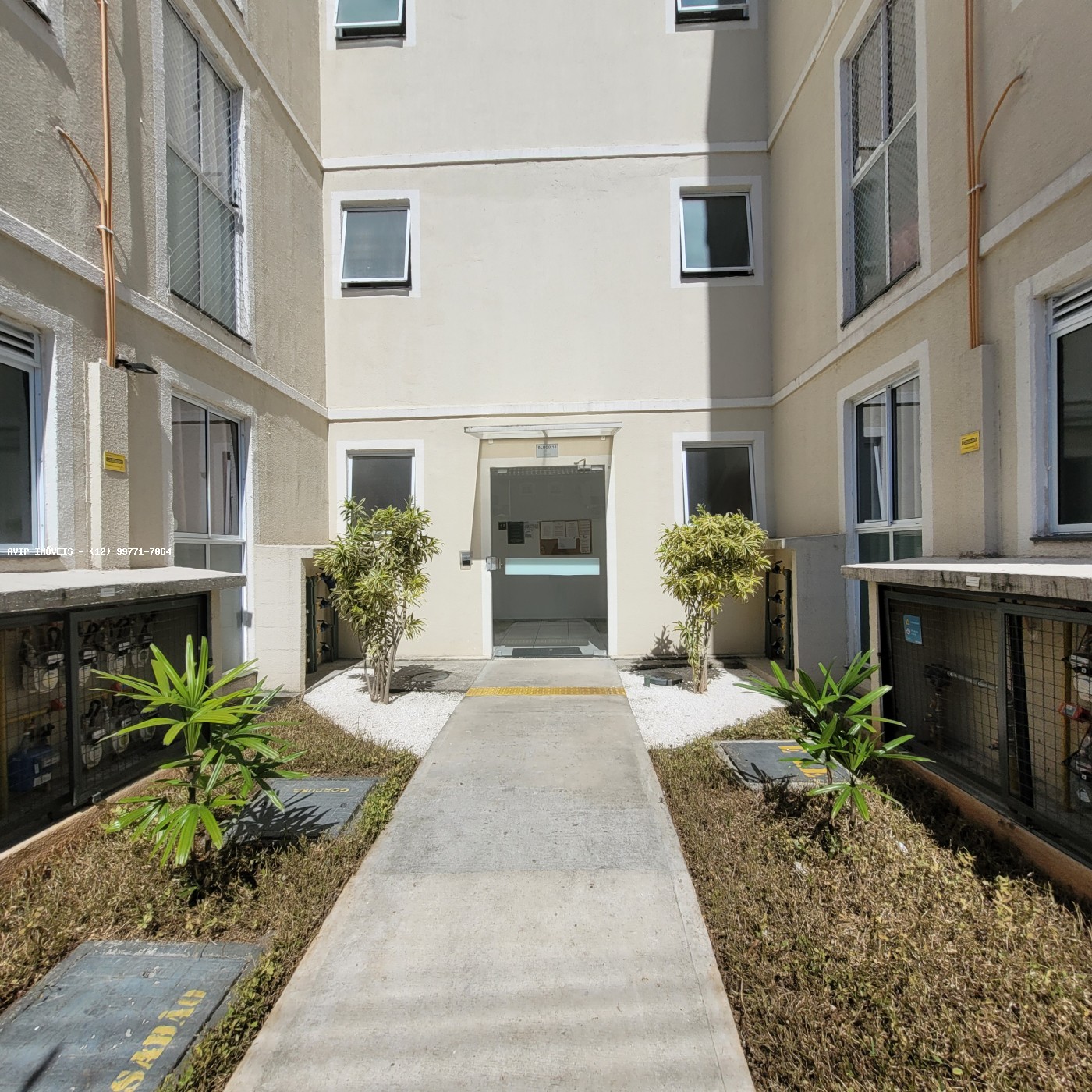 Apartamento à venda com 2 quartos, 42m² - Foto 4