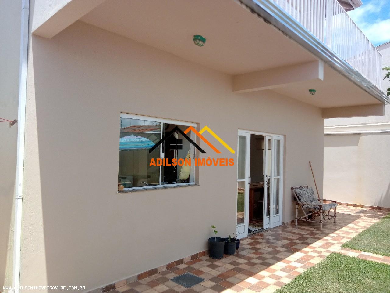 Casa à venda com 5 quartos, 139m² - Foto 3