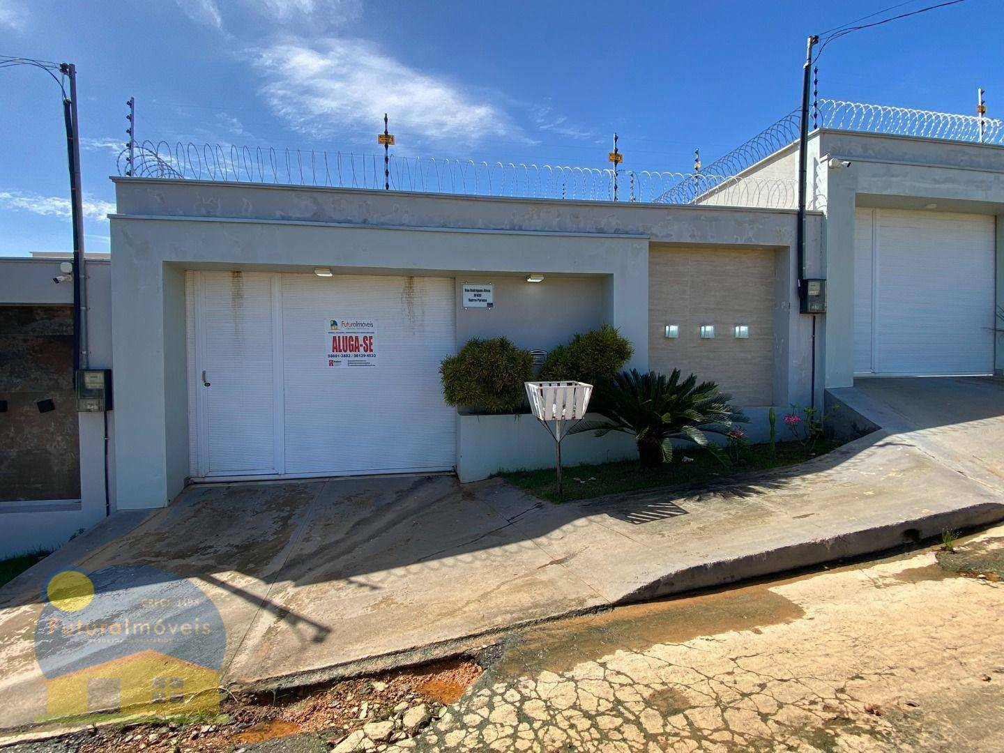 Casa para alugar com 3 quartos, 150m² - Foto 2