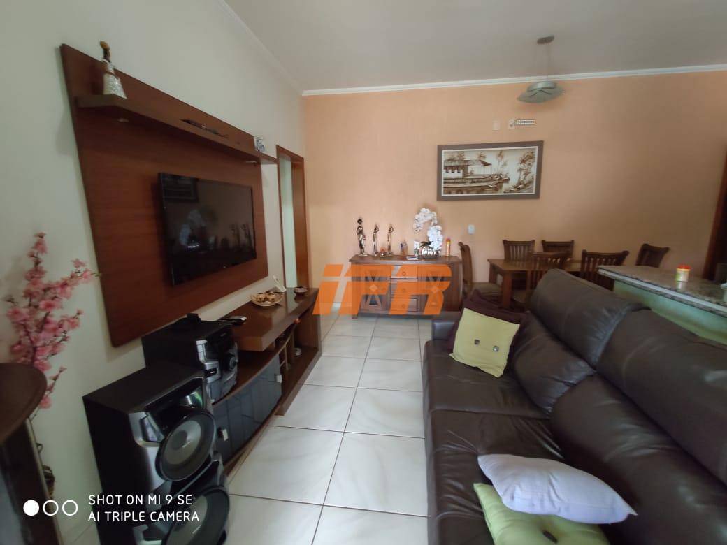 Chácara à venda com 2 quartos, 175m² - Foto 3