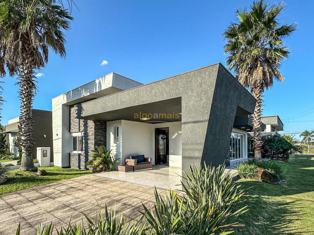 Casa de Condomínio à venda com 3 quartos, 194m² - Foto 4