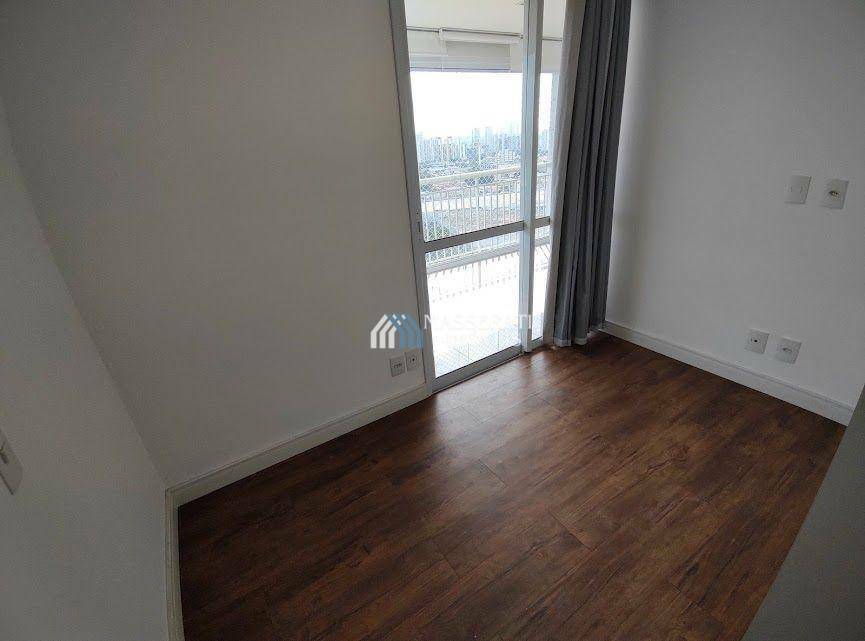 Apartamento para alugar com 2 quartos, 65m² - Foto 11