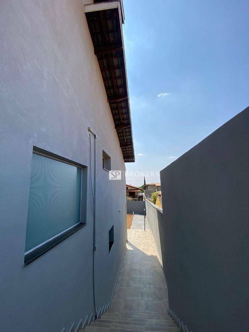 Casa para alugar com 4 quartos, 300m² - Foto 47