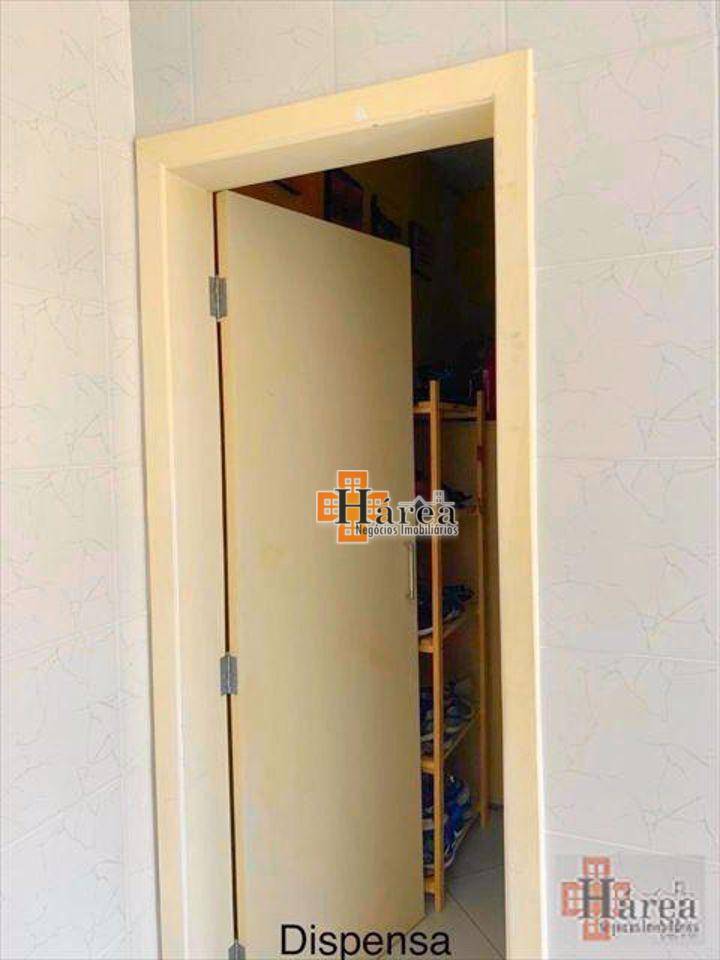 Casa para alugar com 3 quartos, 300m² - Foto 66