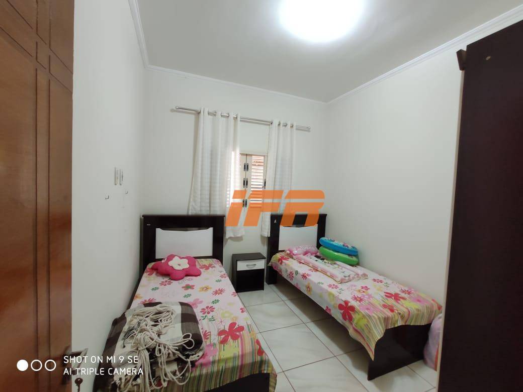 Chácara à venda com 2 quartos, 175m² - Foto 14