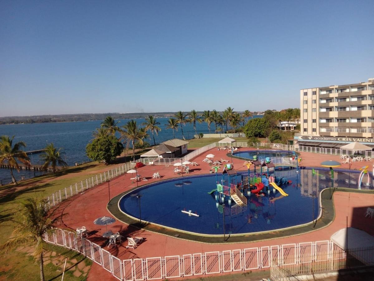 Apartamento para alugar com 3 quartos, 140m² - Foto 1