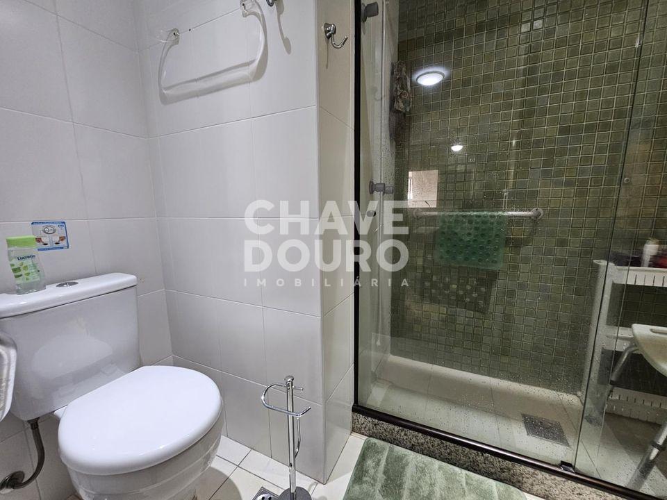 Apartamento à venda com 4 quartos, 150m² - Foto 18