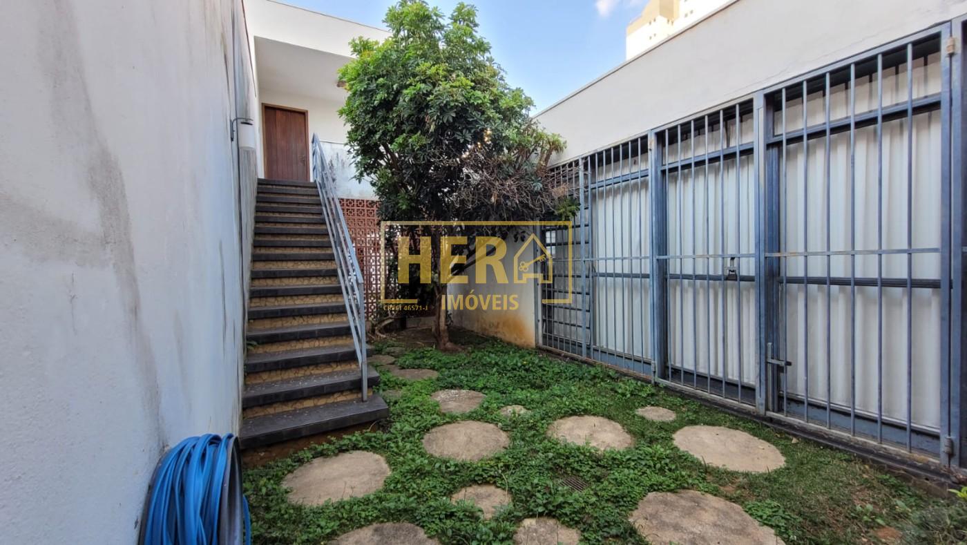 Casa à venda com 3 quartos, 372m² - Foto 55
