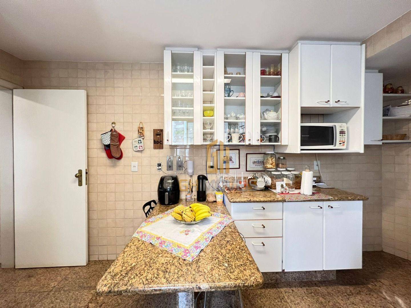 Apartamento à venda com 4 quartos, 218m² - Foto 27