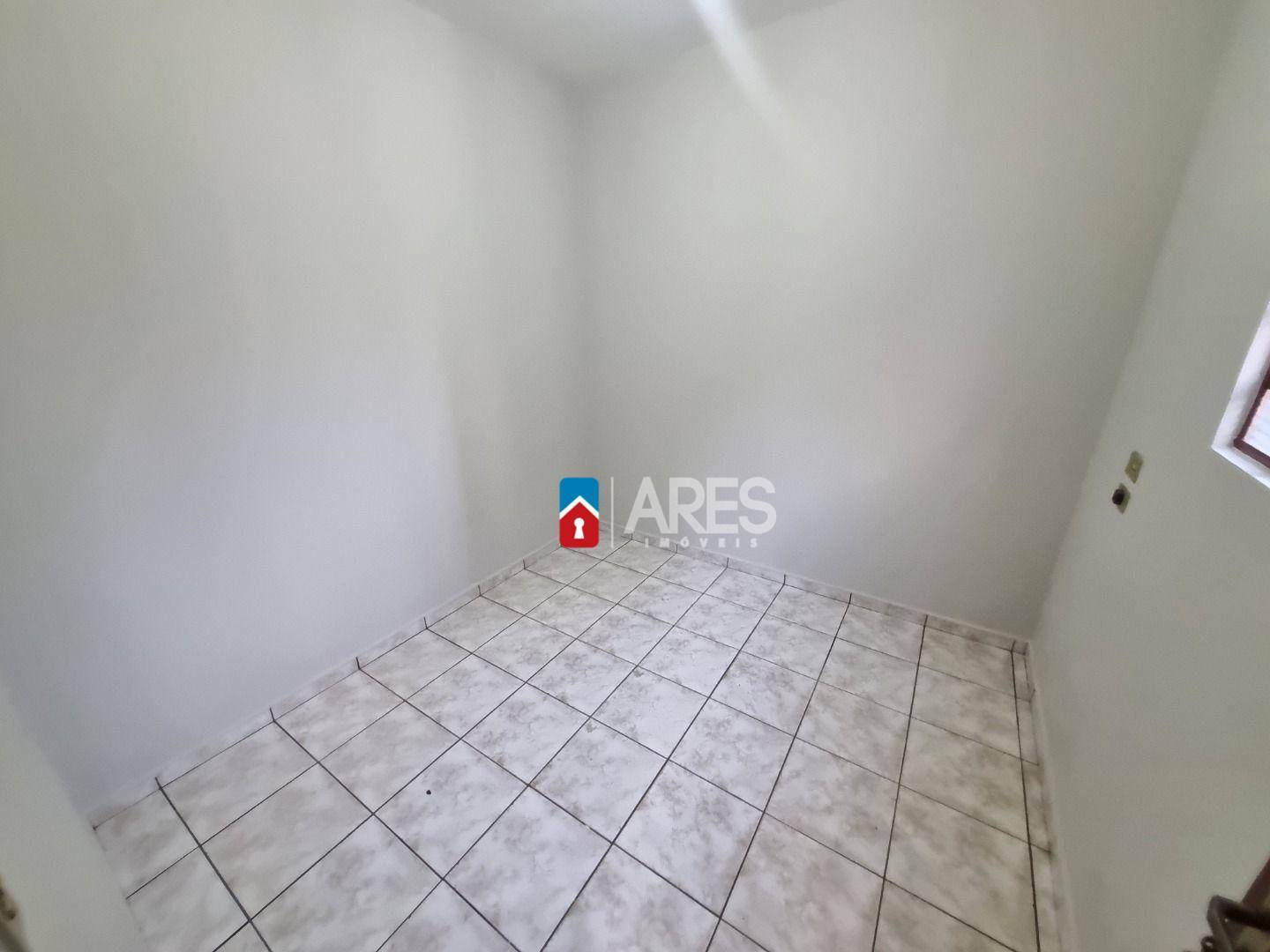 Casa para alugar com 3 quartos, 190m² - Foto 29