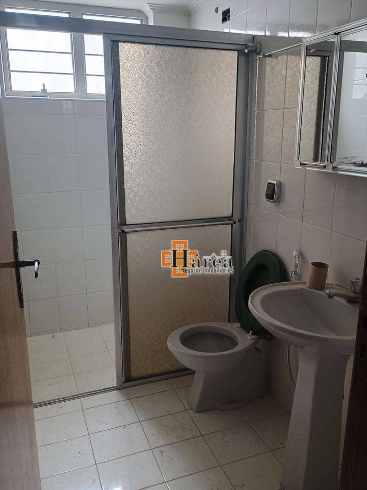 Casa para alugar com 3 quartos, 325m² - Foto 58