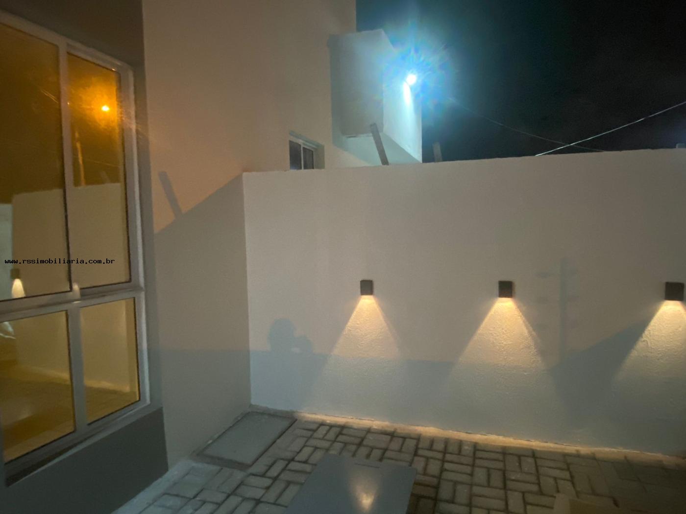 Casa à venda com 2 quartos, 56m² - Foto 16