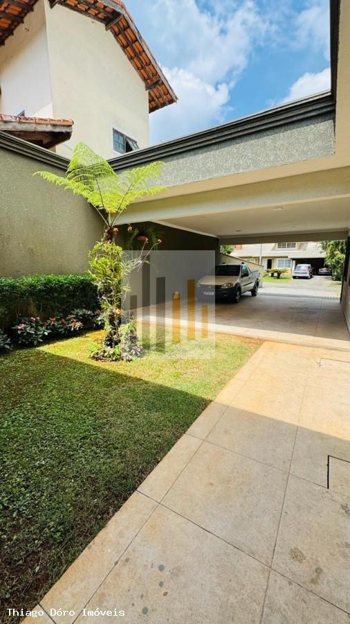 Casa à venda com 3 quartos, 250m² - Foto 5