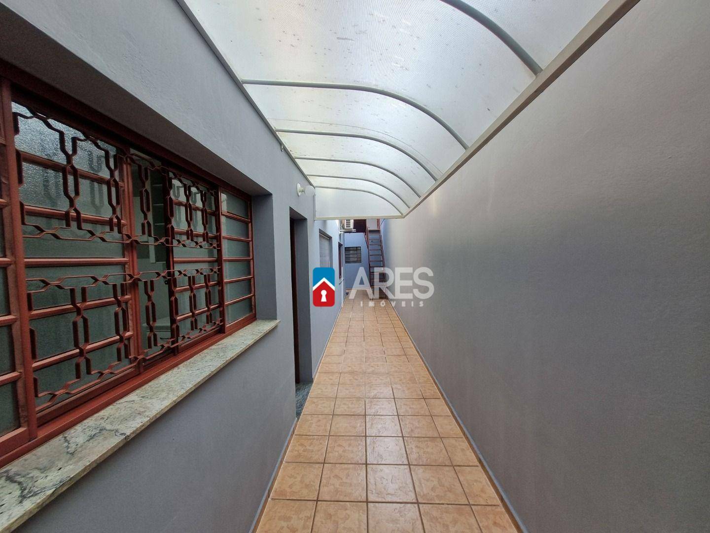 Casa para alugar com 3 quartos, 190m² - Foto 23