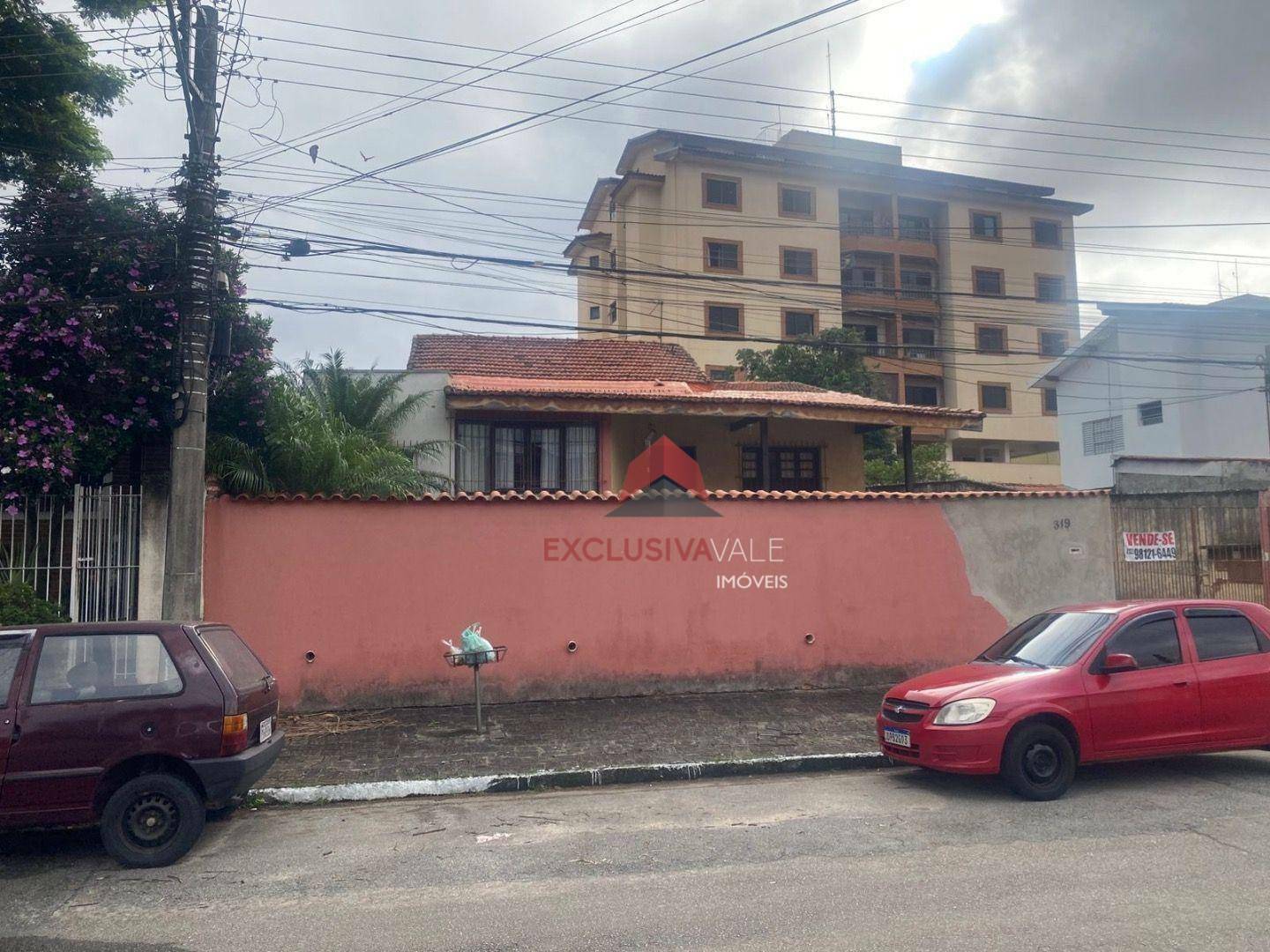 Casa à venda com 3 quartos, 160m² - Foto 1