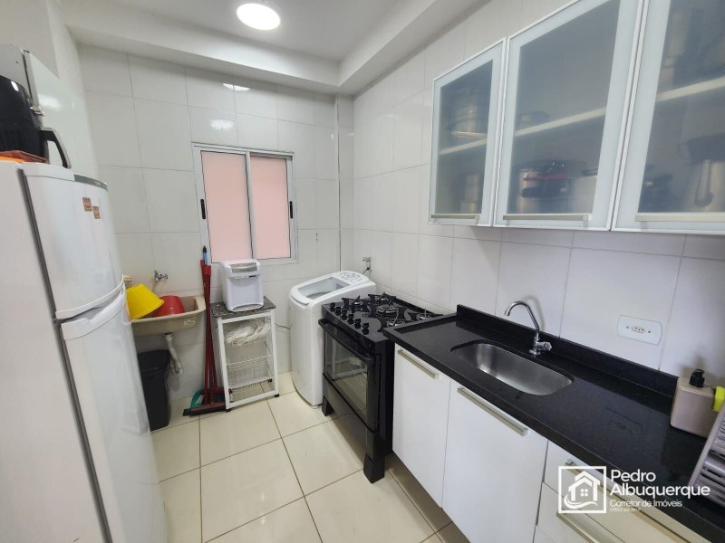 Apartamento à venda com 2 quartos, 60m² - Foto 9