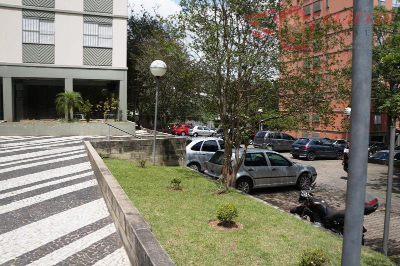 Apartamento à venda com 2 quartos, 60m² - Foto 7