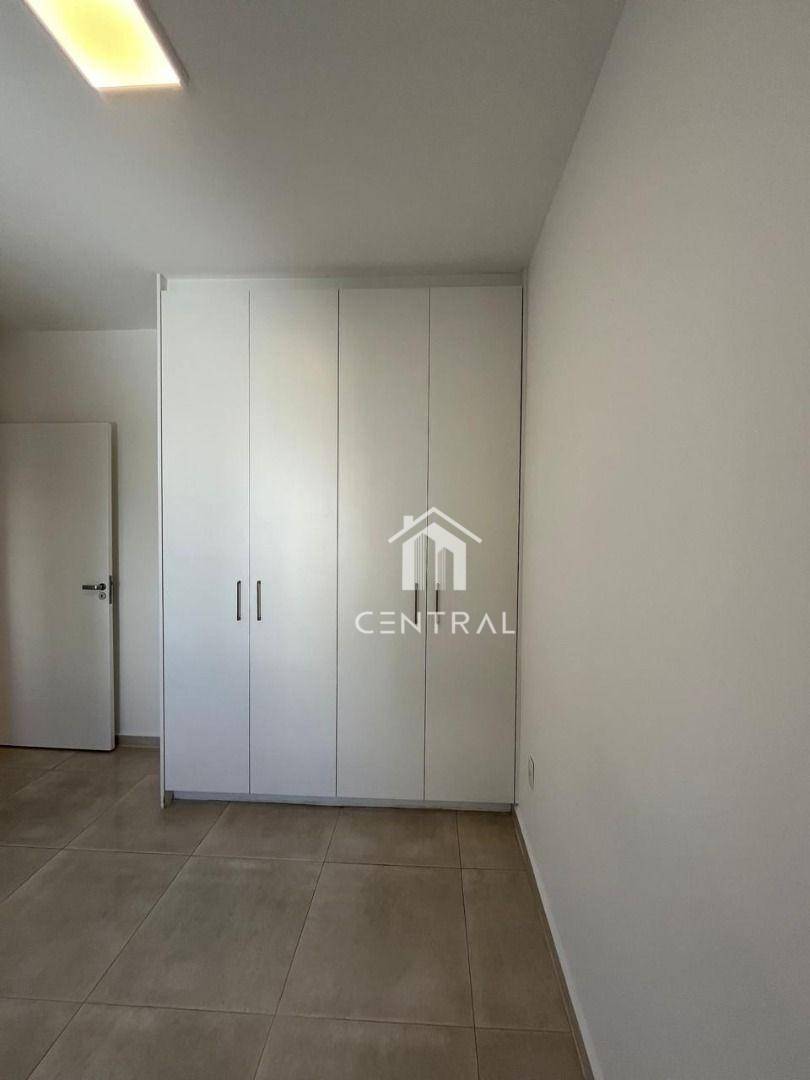 Apartamento para alugar com 3 quartos, 83m² - Foto 21