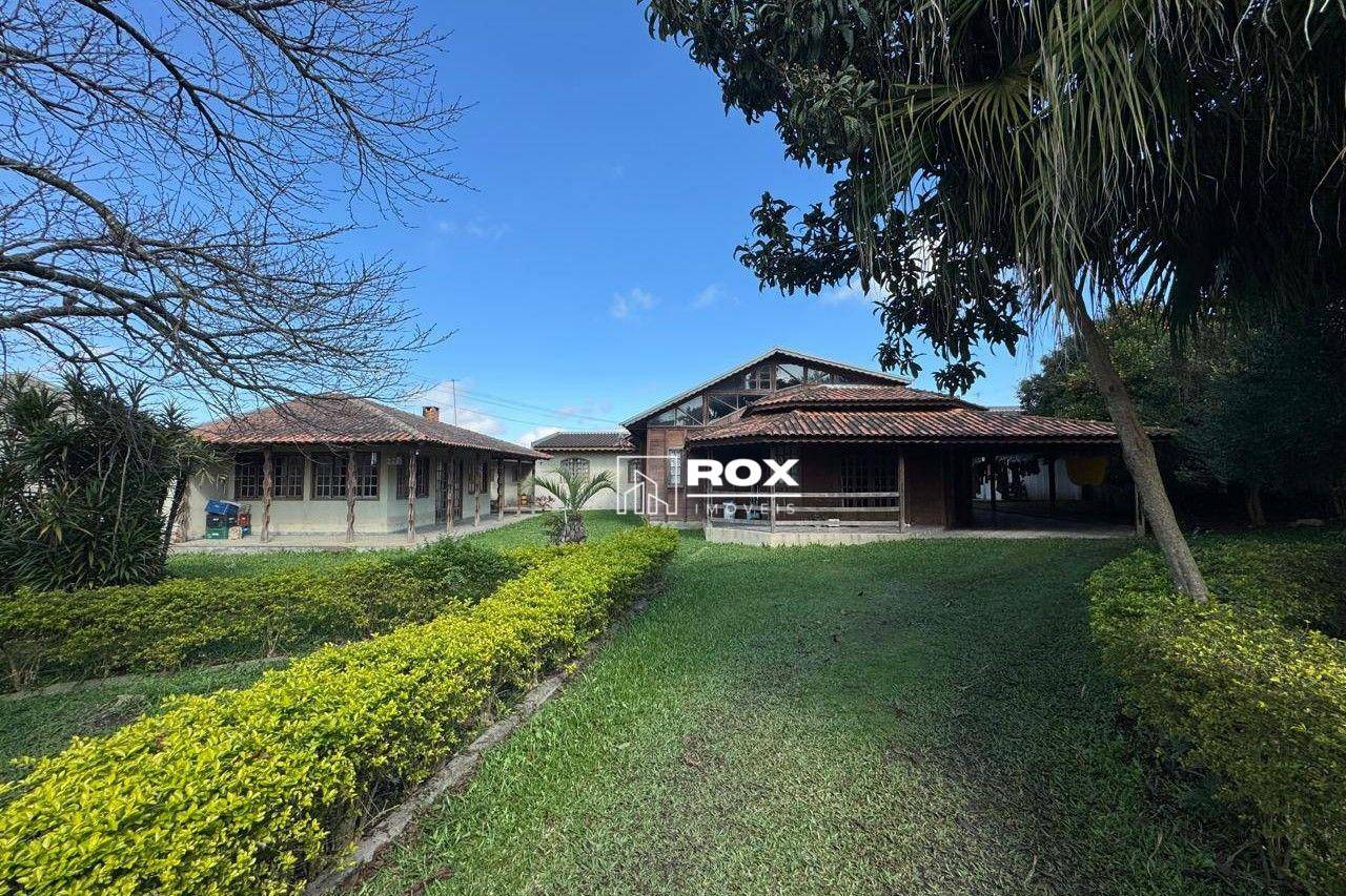 Casa à venda com 5 quartos, 257m² - Foto 1
