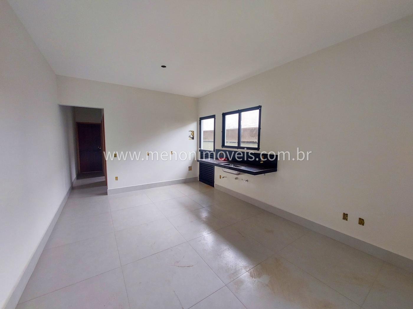 Casa à venda com 2 quartos, 125m² - Foto 2
