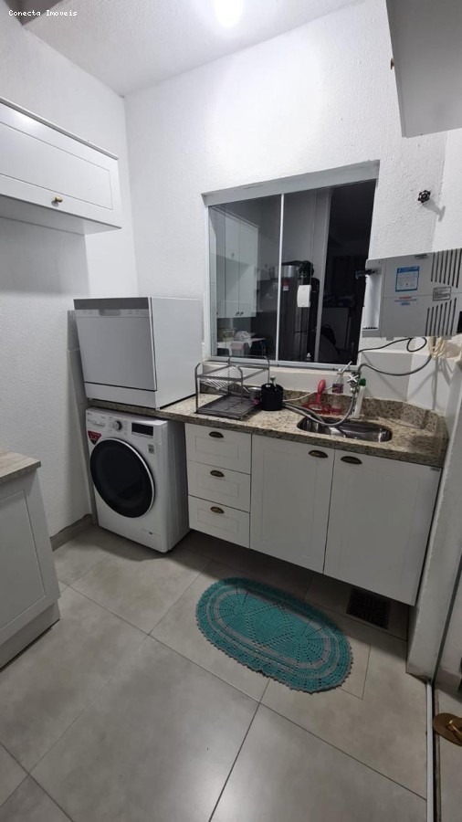 Casa para alugar com 2 quartos, 65m² - Foto 11