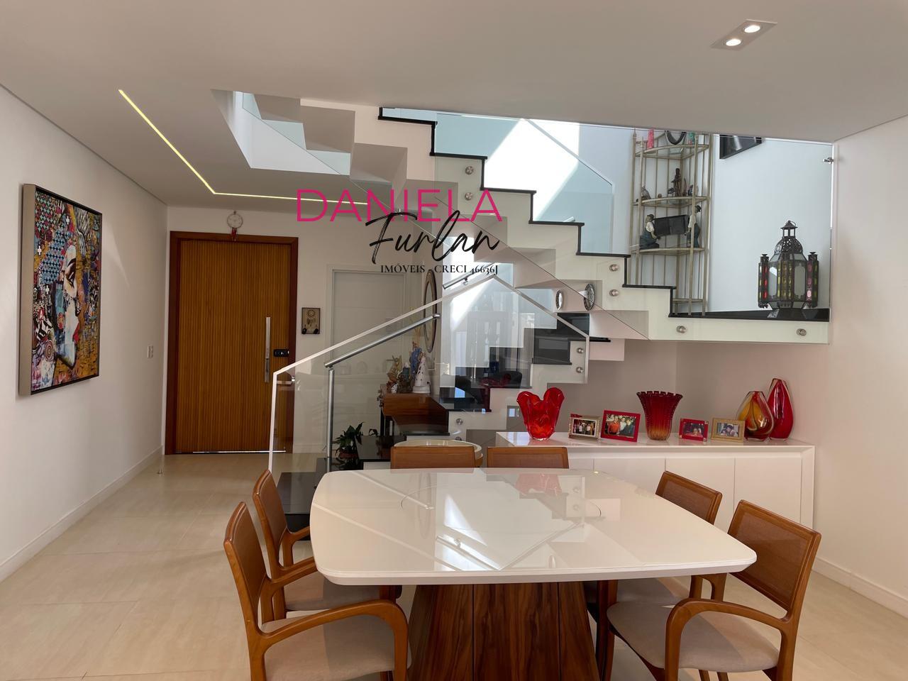 Casa de Condomínio à venda com 3 quartos, 252m² - Foto 2