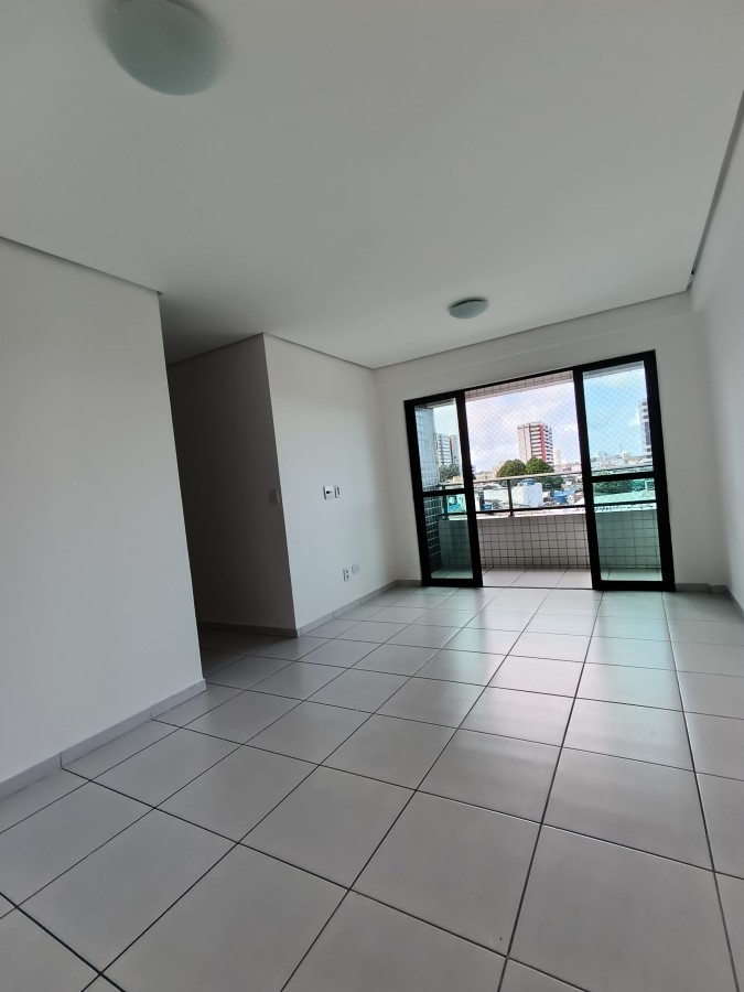 Apartamento à venda com 3 quartos, 72m² - Foto 1