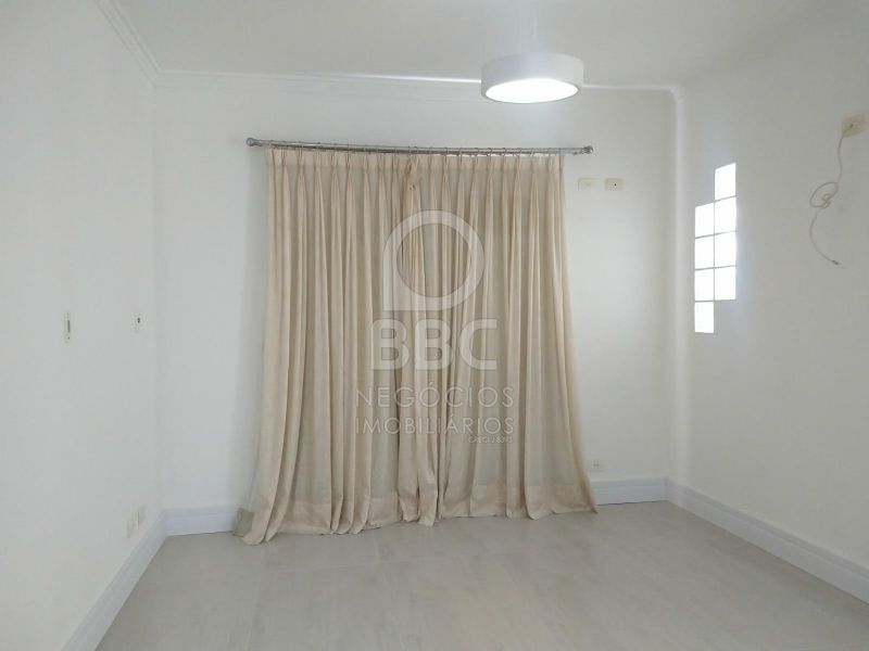 Sobrado para alugar com 2 quartos, 258m² - Foto 8