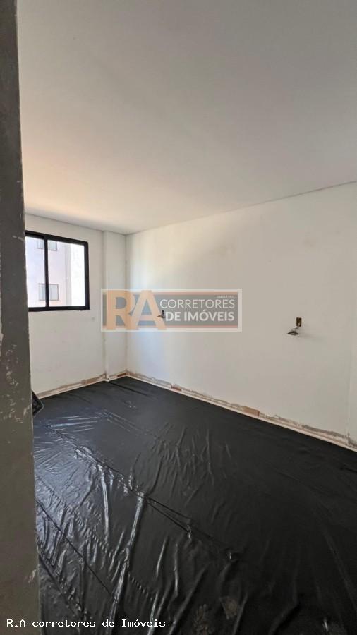 Apartamento à venda com 2 quartos, 58m² - Foto 6
