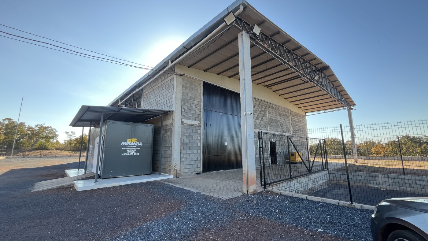 Prédio Inteiro à venda com 2 quartos, 40000m² - Foto 3