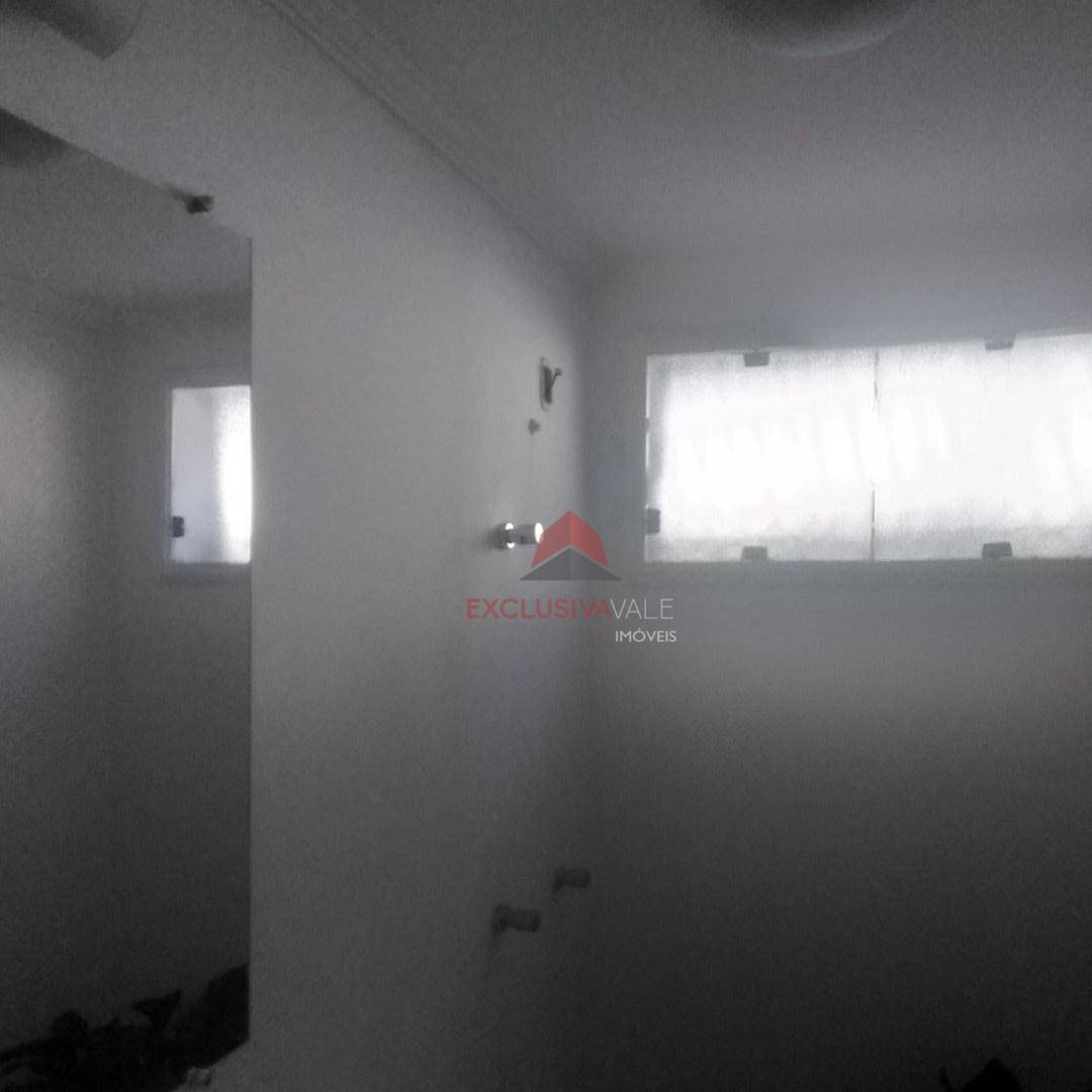 Casa para alugar com 3 quartos, 200m² - Foto 24
