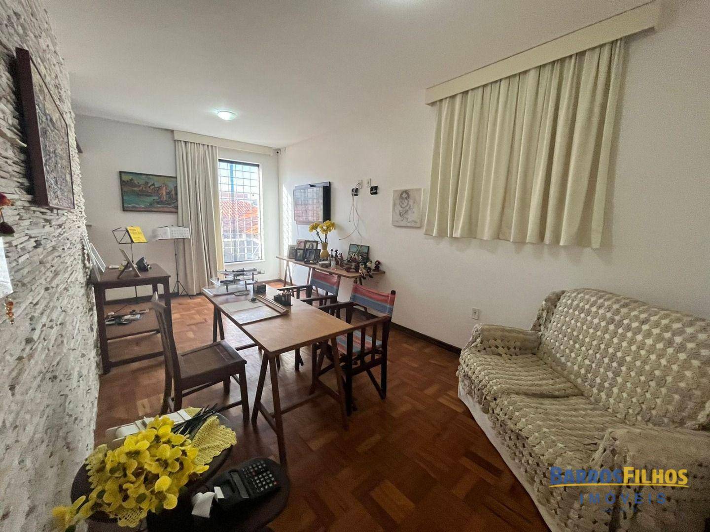 Casa à venda com 4 quartos, 450m² - Foto 9