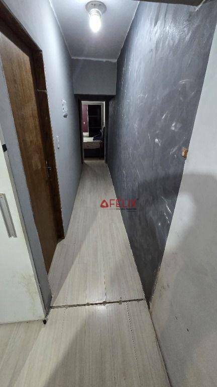 Casa à venda com 2 quartos, 100m² - Foto 13