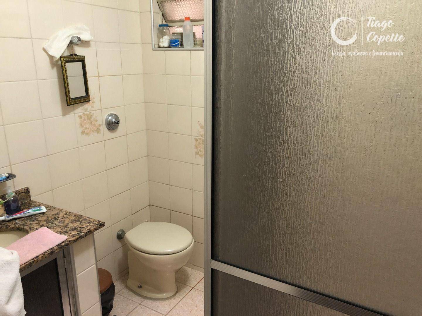 Casa à venda com 4 quartos, 242m² - Foto 15