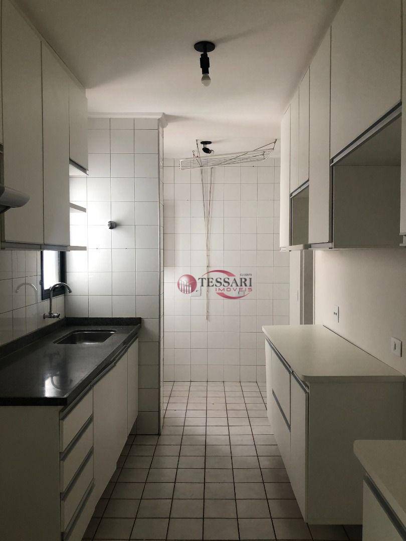 Apartamento para alugar com 3 quartos, 90m² - Foto 4