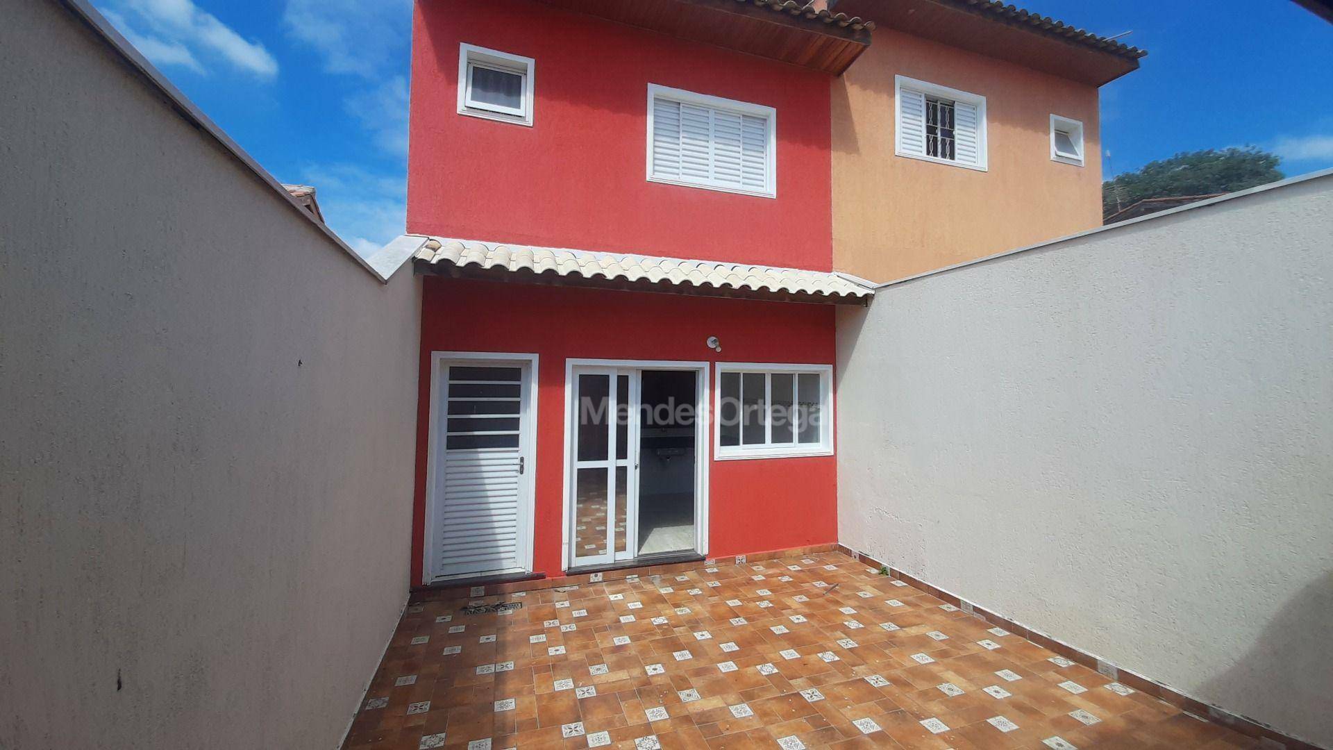 Casa à venda com 2 quartos, 112m² - Foto 1