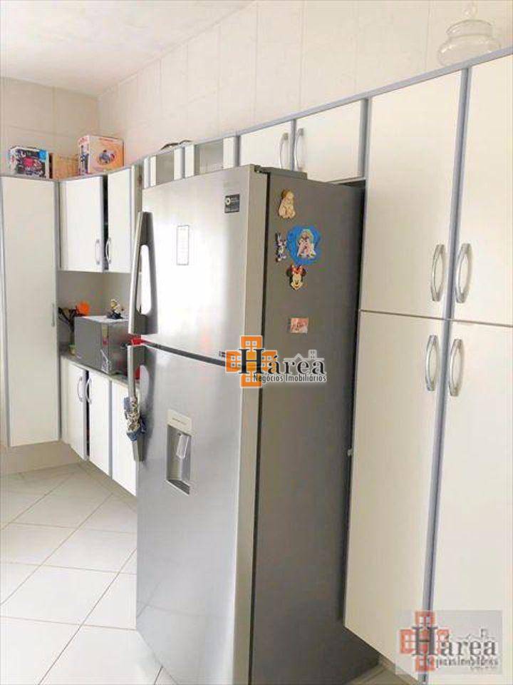 Casa para alugar com 3 quartos, 300m² - Foto 63