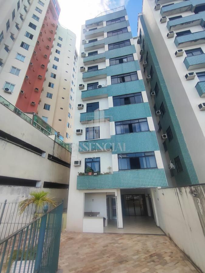 Apartamento à venda com 2 quartos, 70m² - Foto 1