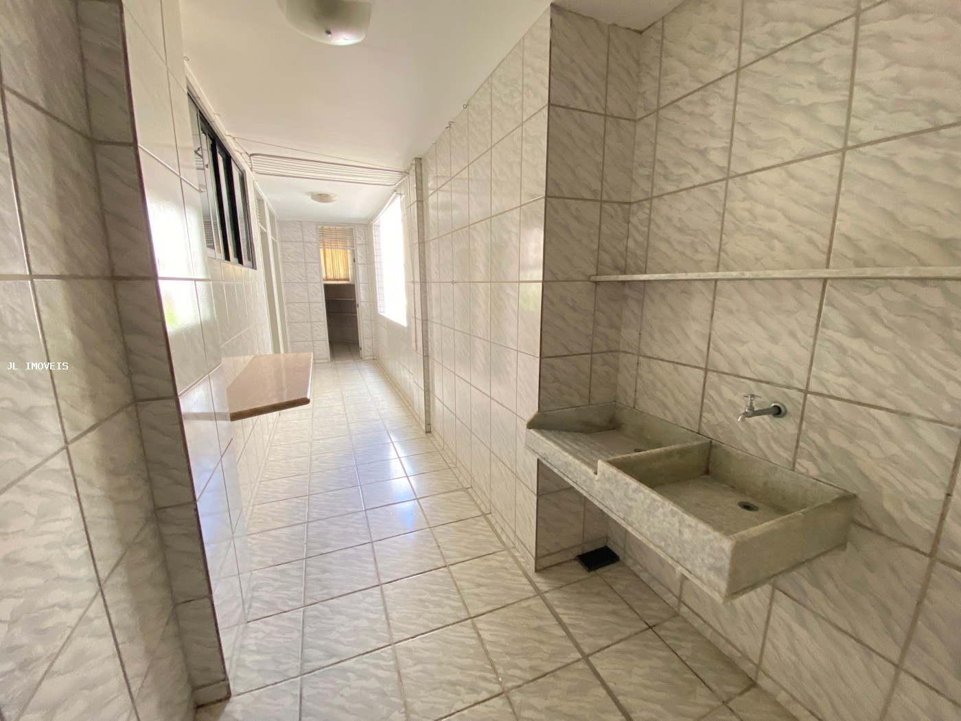 Apartamento à venda com 3 quartos, 200m² - Foto 18