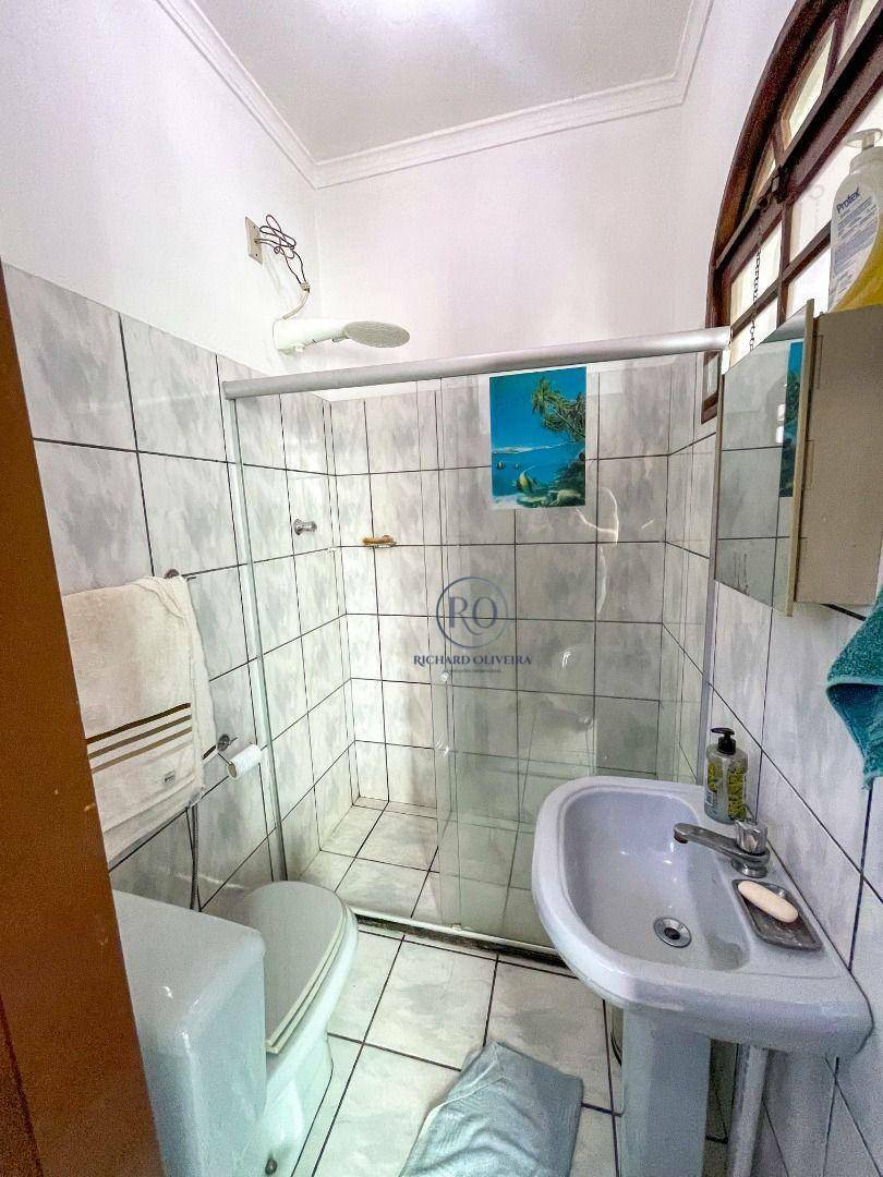 Casa à venda com 4 quartos, 300m² - Foto 18