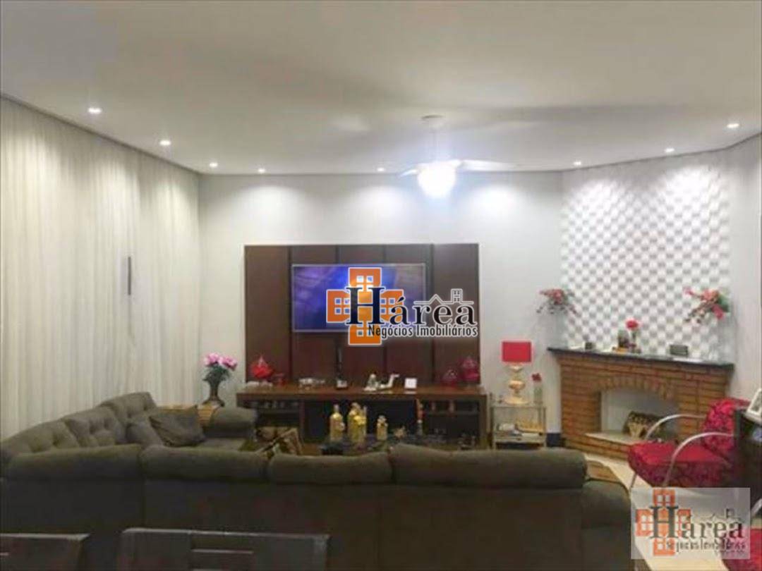 Casa à venda com 4 quartos, 410m² - Foto 1