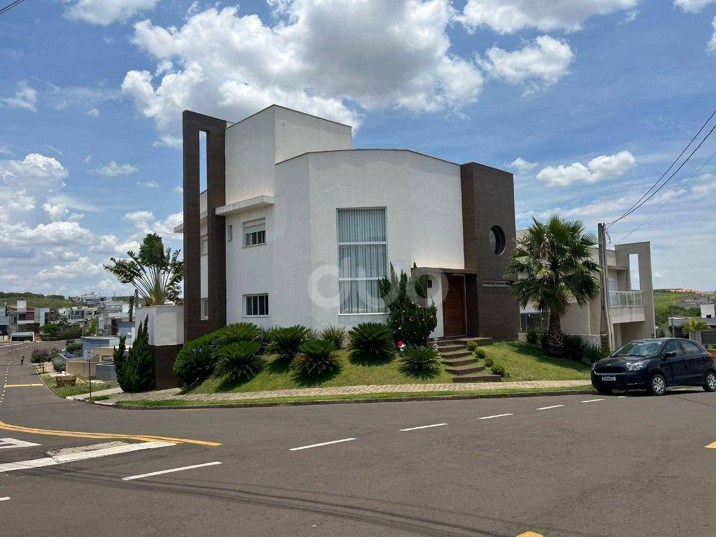 Casa de Condomínio à venda com 3 quartos, 263m² - Foto 3