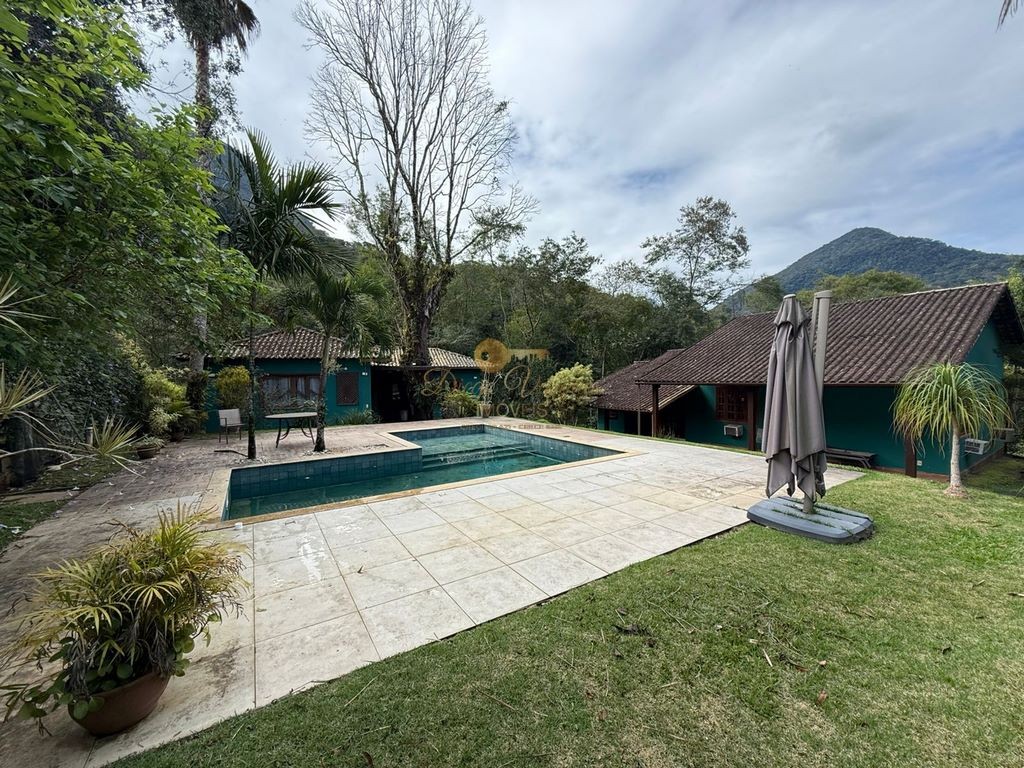 Casa de Condomínio à venda com 4 quartos, 1000m² - Foto 1