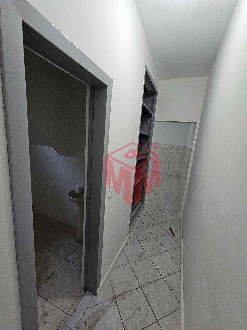 Casa para alugar com 1 quarto, 50m² - Foto 10