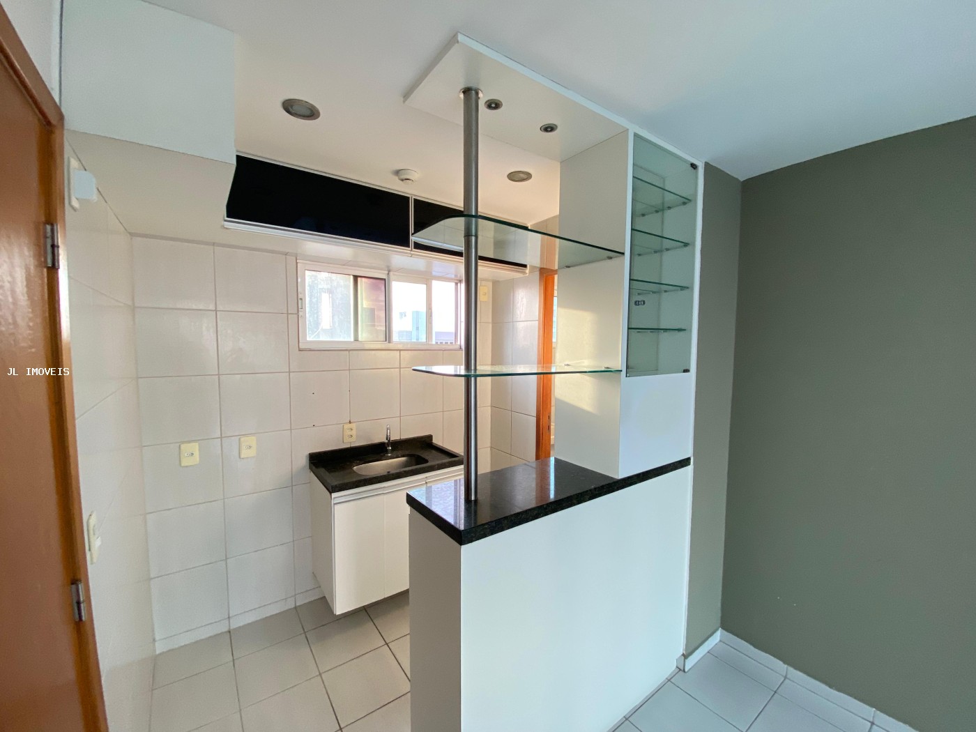 Apartamento à venda com 2 quartos, 57m² - Foto 2